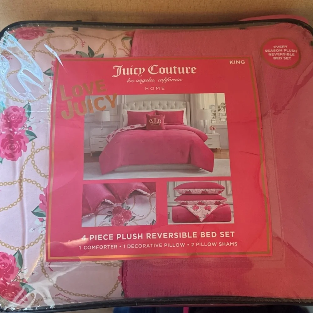 Juicy Couture Plush Hot Pink Crowns Roses Chains KING Comforter Set Reversible